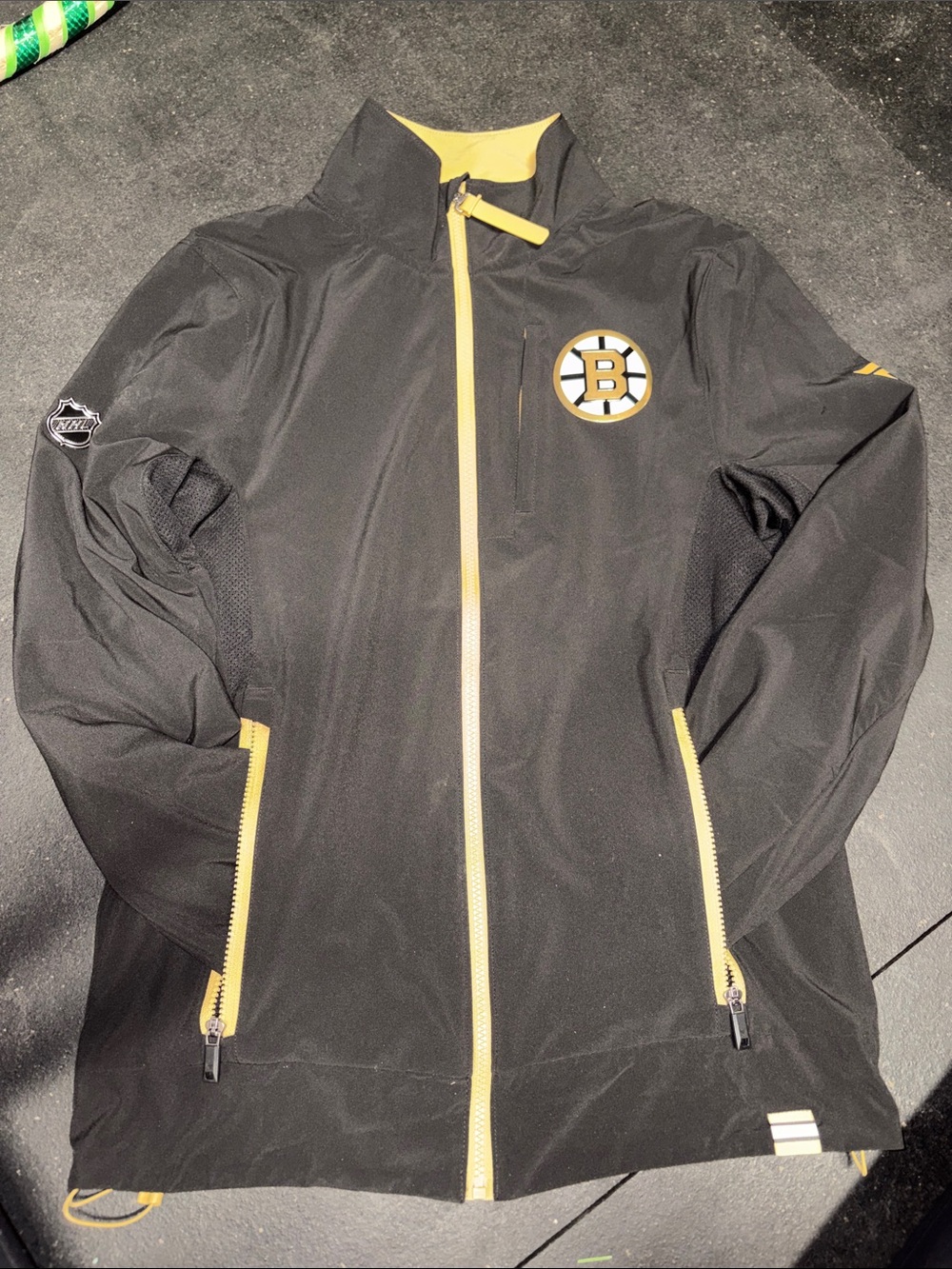 Fanatics Black and Gold Boston Bruins Windbreaker Jacket